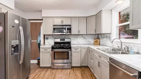 7698 Honda Hills Rd, Thornville, OH 43076