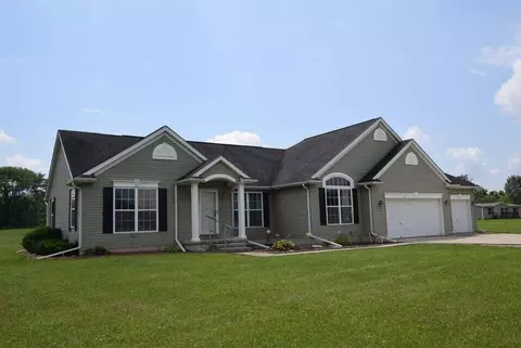 7869 Crowl Rd, De Graff, OH 43318