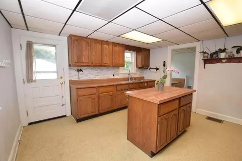 40 E Harding Rd, Springfield, OH 45504 photo 9