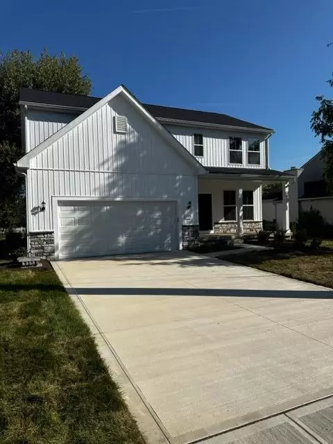 2470 Deerfield Dr, Grove City, OH 43123
