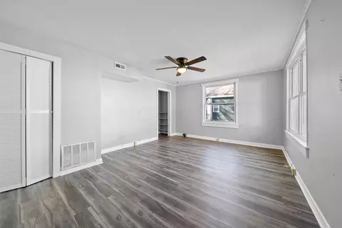 205 S Walnut St, London, OH 43140