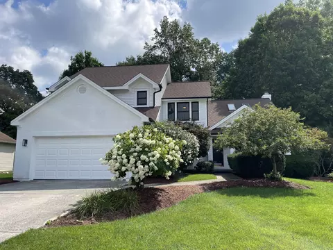 468 Shady Spring Dr, Columbus, OH 43230