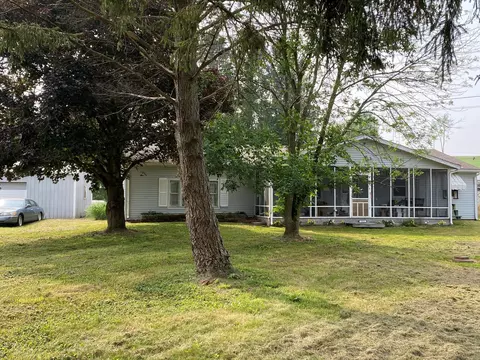 5351 Fallsburg Rd NE, Newark, OH 43055