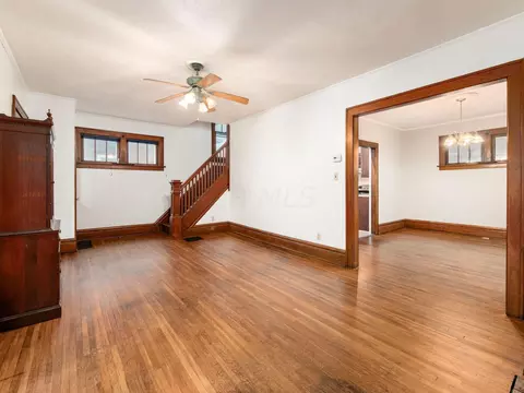 77 Crestview Rd, Columbus, OH 43202 photo 3