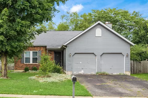 526 Warwick Ln, Pickerington, OH 43147