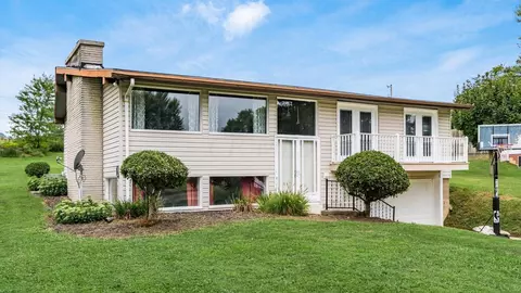 2650 Carlton Dr, Dresden, OH 43821