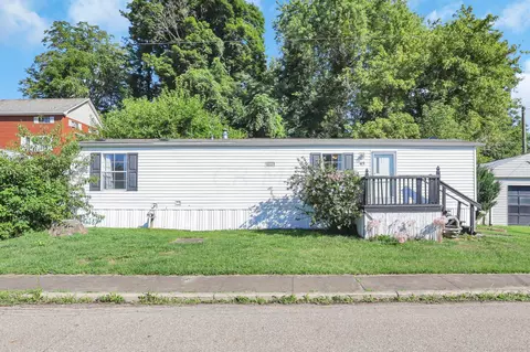 45 W 6th St, Dresden, OH 43821