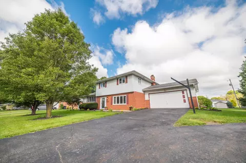 9710 Taylor Ct, Pickerington, OH 43147