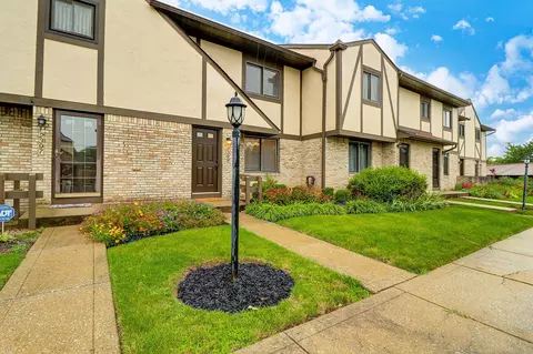 2399 Mccauley Ct, Columbus, OH 43220