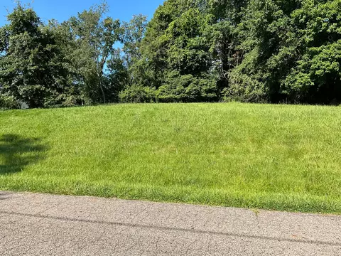 341 Knollwood Dr NE, Lancaster, OH 43130