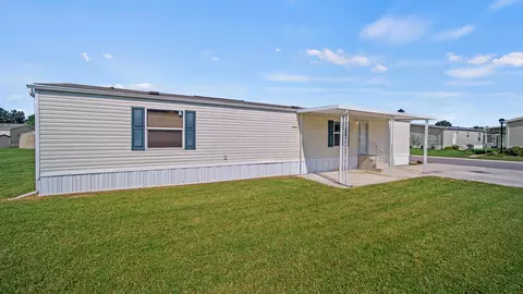 209 Gloria Rd, Pataskala, OH 43062