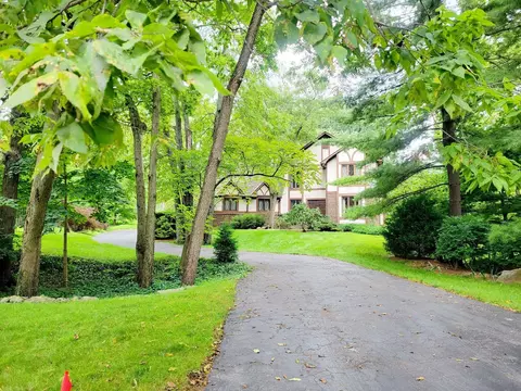 183 Franklin St, Dublin, OH 43017