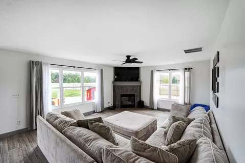 3828 Miller Rd, Springfield, OH 45502 photo 16