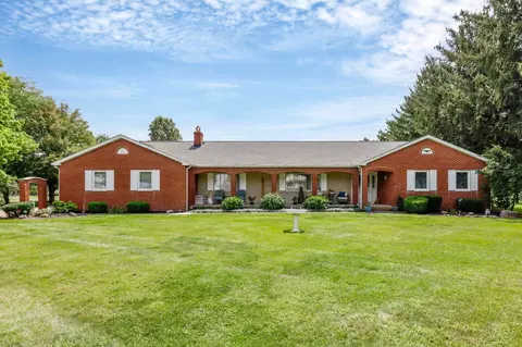4745 Rensch Rd, Grove City, OH 43123
