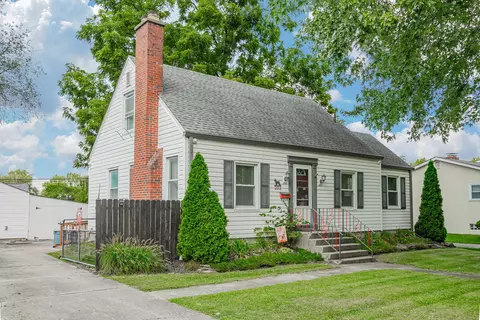293 Pasadena Ave, Columbus, OH 43228