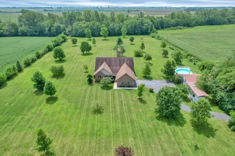 775 Old Xenia Rd SE, London, OH 43140