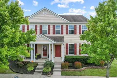 8011 Ashenden Dr, Blacklick, OH 43004