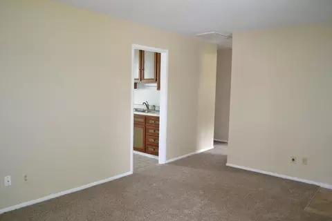 3324 Tackett St, Springfield, OH 45503 photo 4