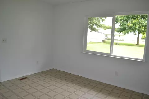 3324 Tackett St, Springfield, OH 45503 photo 7