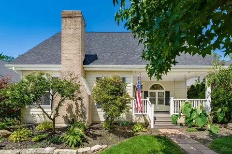 3422 Woodlawn Ave, Grove City, OH 43123