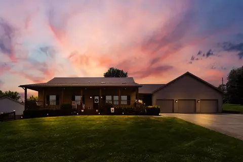 415 Fancy Ct, Somerset, OH 43783