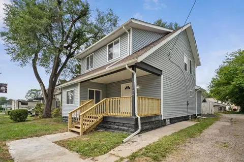 126 E Walnut St, Marion, OH 43302 photo 2
