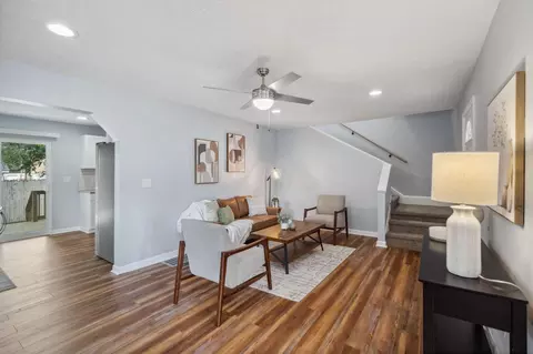 126 E Walnut St, Marion, OH 43302 photo 5