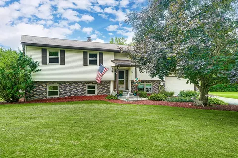 5580 Bowtown Rd, Delaware, OH 43015