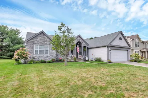 809 Midway Dr, Newark, OH 43055