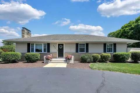 234 Dry Creek Rd, Newark, OH 43055