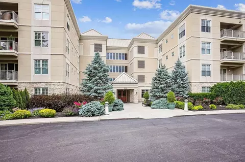 5745 Newbank Cir #207, Dublin, OH 43017
