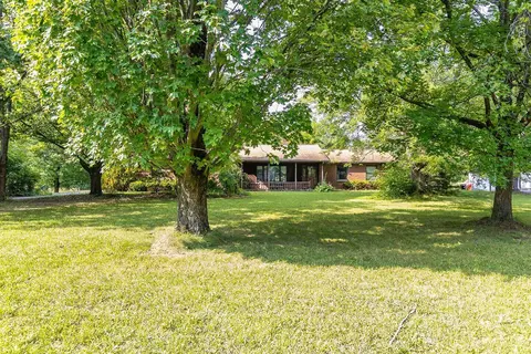8098 W Ohio State Ln NW, Lancaster, OH 43130