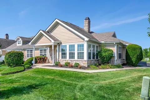 3271 Kenmare Ln, Powell, OH 43065