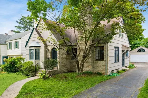 146 Aldrich Rd, Columbus, OH 43214