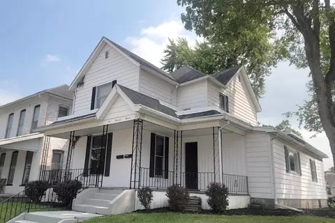 107 E Pearl St, Wapakoneta, OH 45895