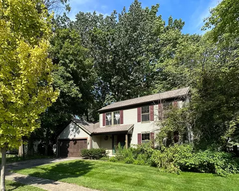 5260 Bay Meadows Ct, Columbus, OH 43221