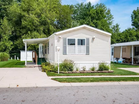 2404 Bohnburg Ave, Grove City, OH 43123