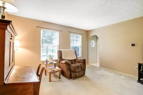 110 Kettering Bnd, Delaware, OH 43015 photo 5