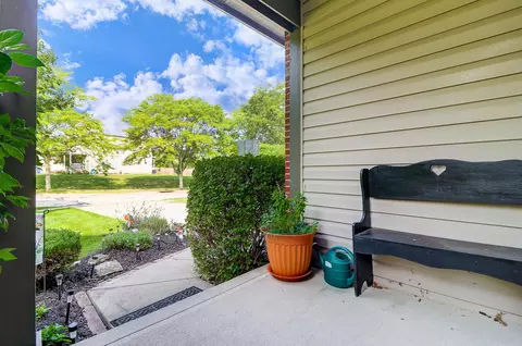 110 Kettering Bnd, Delaware, OH 43015 photo 4