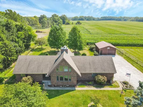 7430 Richardson Rd, Groveport, OH 43125