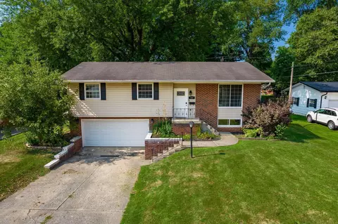392 Meadowbrook Dr, Newark, OH 43055