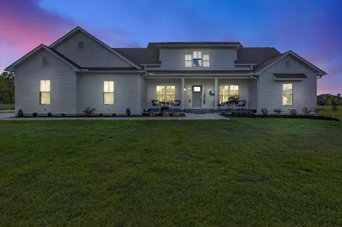 1245 Pineridge Dr, Marion, OH 43302