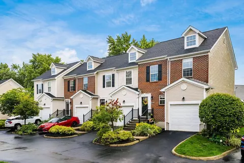 2658 Sawmill Reserve Dr, Powell, OH 43065