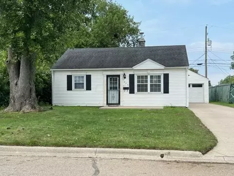 223 Little Flower Ln, Whitehall, OH 43213