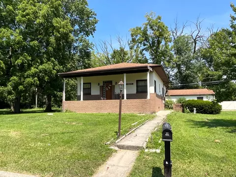 3584 Central Ave, Urbancrest, OH 43123