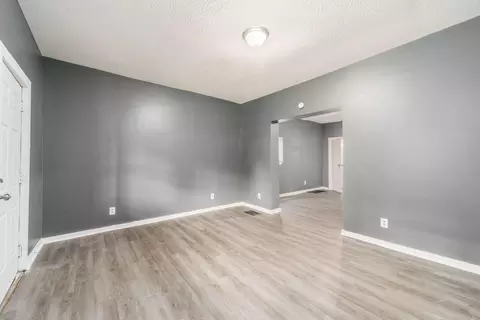 99-101 Whitethorne Ave, Columbus, OH 43223 photo 3