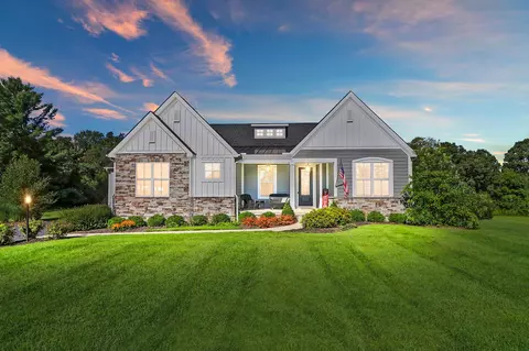 6680 Africa Rd, Galena, OH 43021