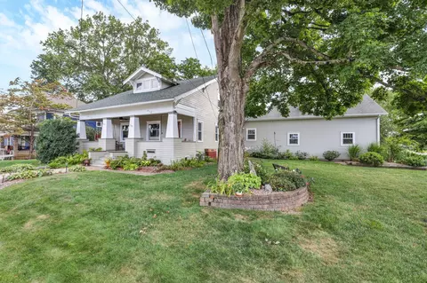 520 E Main St, Hebron, OH 43025 photo 2