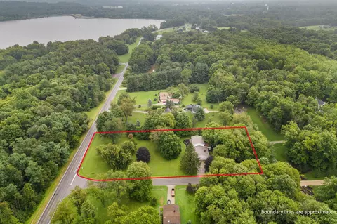 2185 Clearfork Dr, Lexington, OH 44904