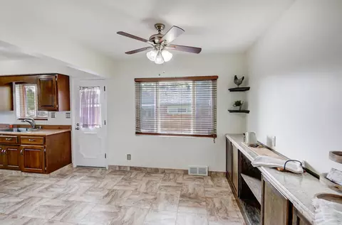 4124 Maricarr Dr, Kettering, OH 45429 photo 9